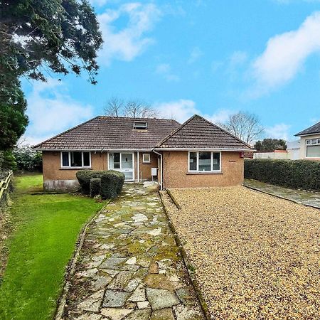 The Lockett Wonderful Large Bungalow Plympton, Plymouth Free Parking By Staystaycations Экстерьер фото