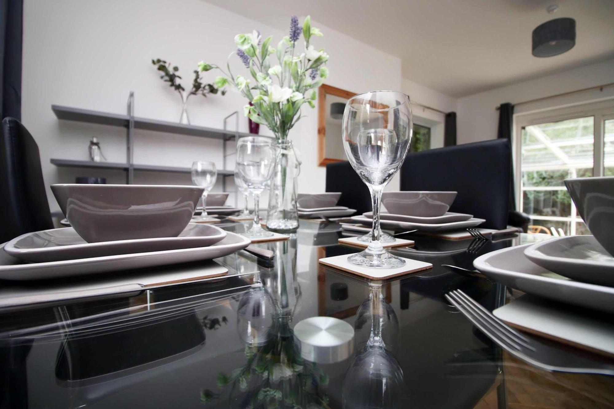 The Lockett Wonderful Large Bungalow Plympton, Plymouth Free Parking By Staystaycations Экстерьер фото